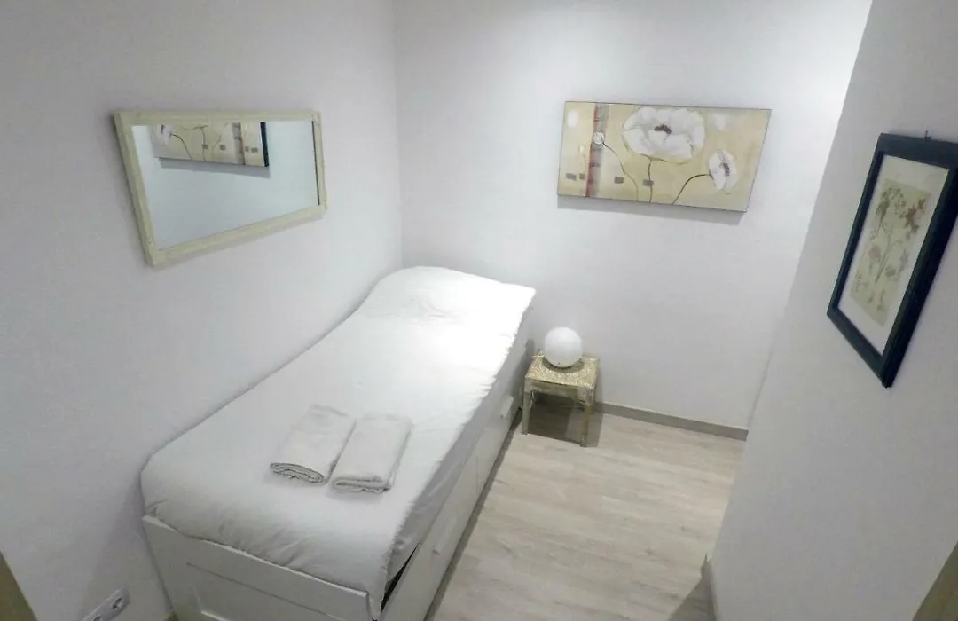 Your Home - Sagrada Familia Apartment-1
